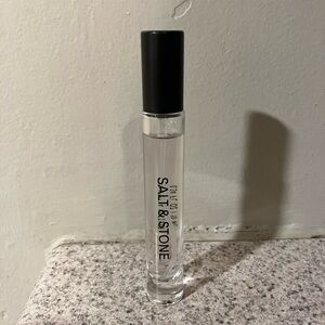 Salt and Stone Santal and Vetiver Fragrance 10 oz